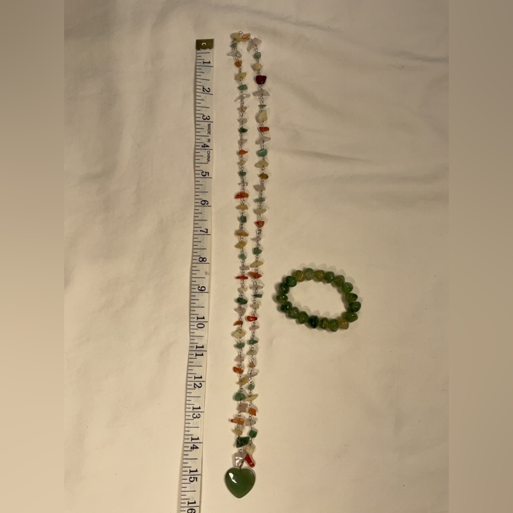 Necklace and bracelet set - Picture 3 of 3